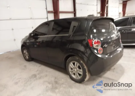 2015 Chevrolet Sonic Lt Auto z USA, uszkodzony, nr VIN 1G1JC6SH4F4195371